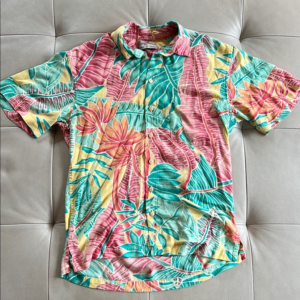 Never worn Kenny Flowers tropical button down